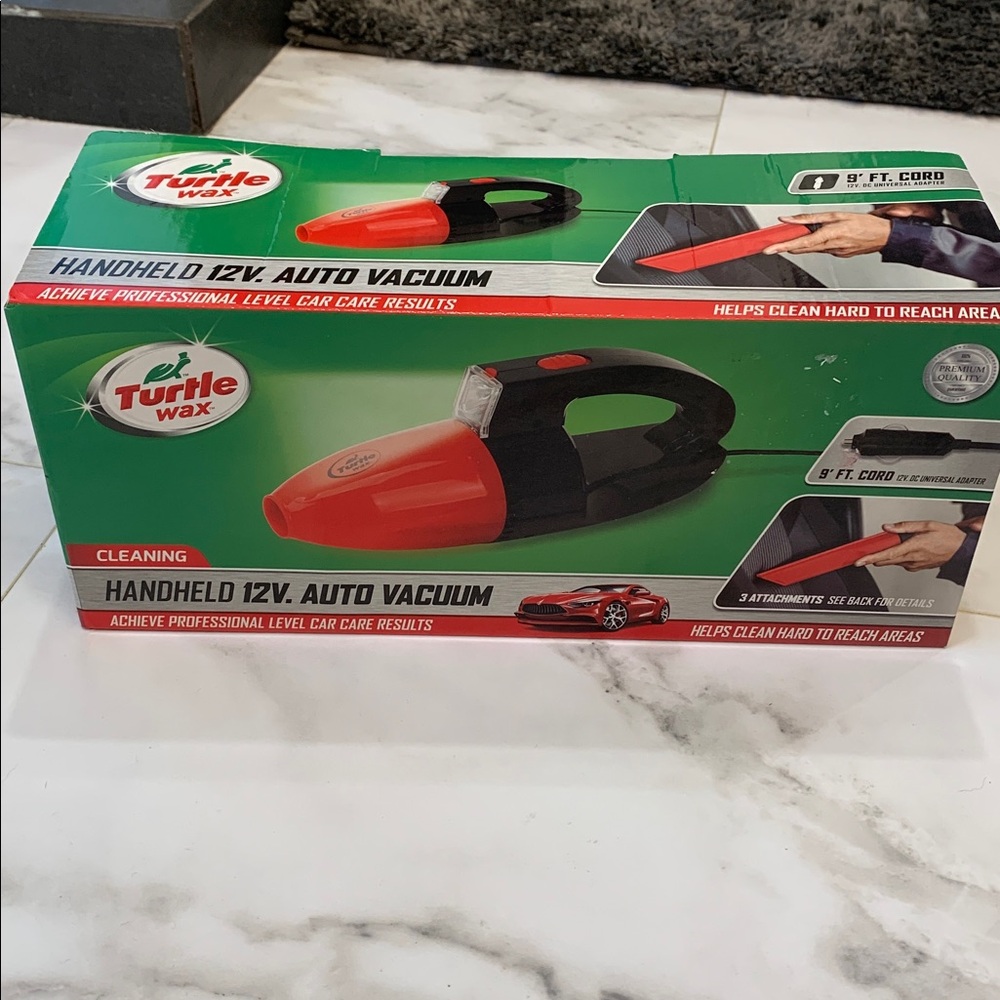 Handheld Auto Vacuum Car Boat - Plugs into car - NEW IN BOX